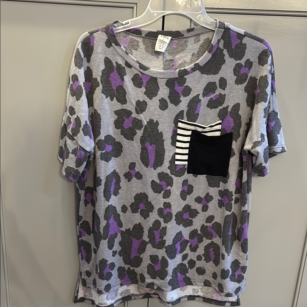 Sew in love graphic soft tee with double pockets